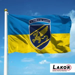 Прапори на замовлення: як обрати правильний спосіб кріплення і не помилитися з деталями